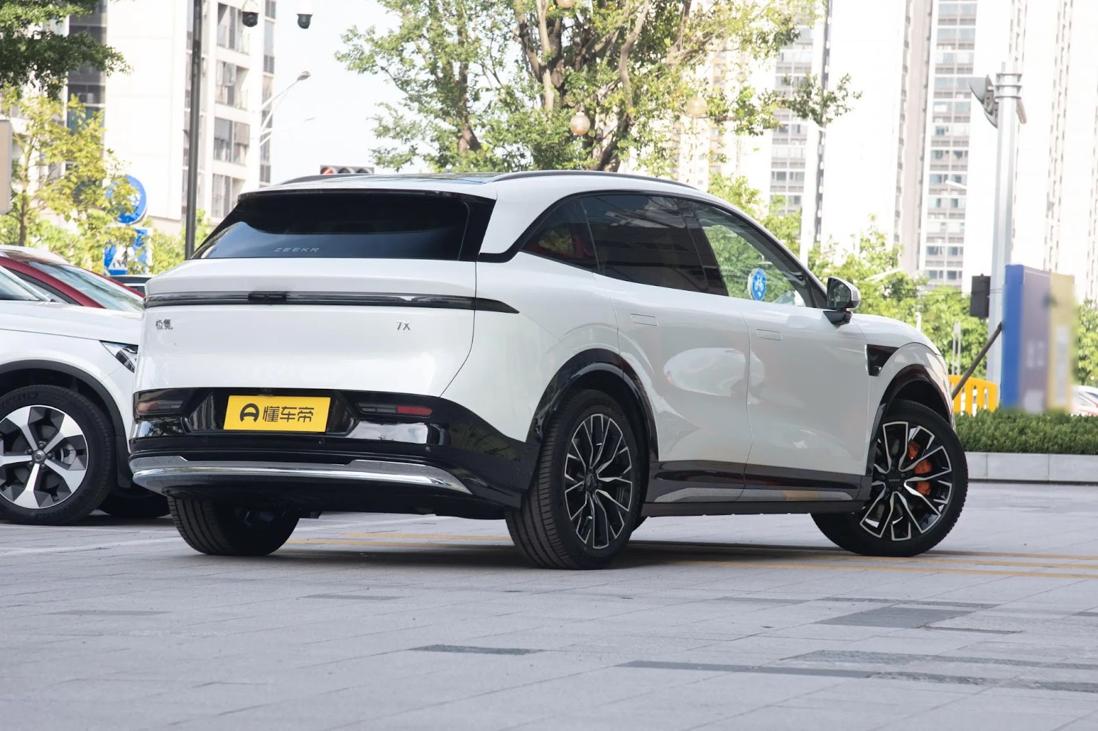 Zeekr 7X 2