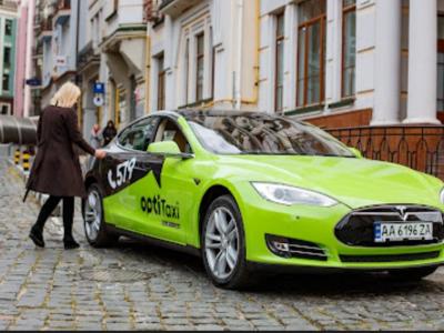 Робота в таксі для водія зі своїм авто в Києві